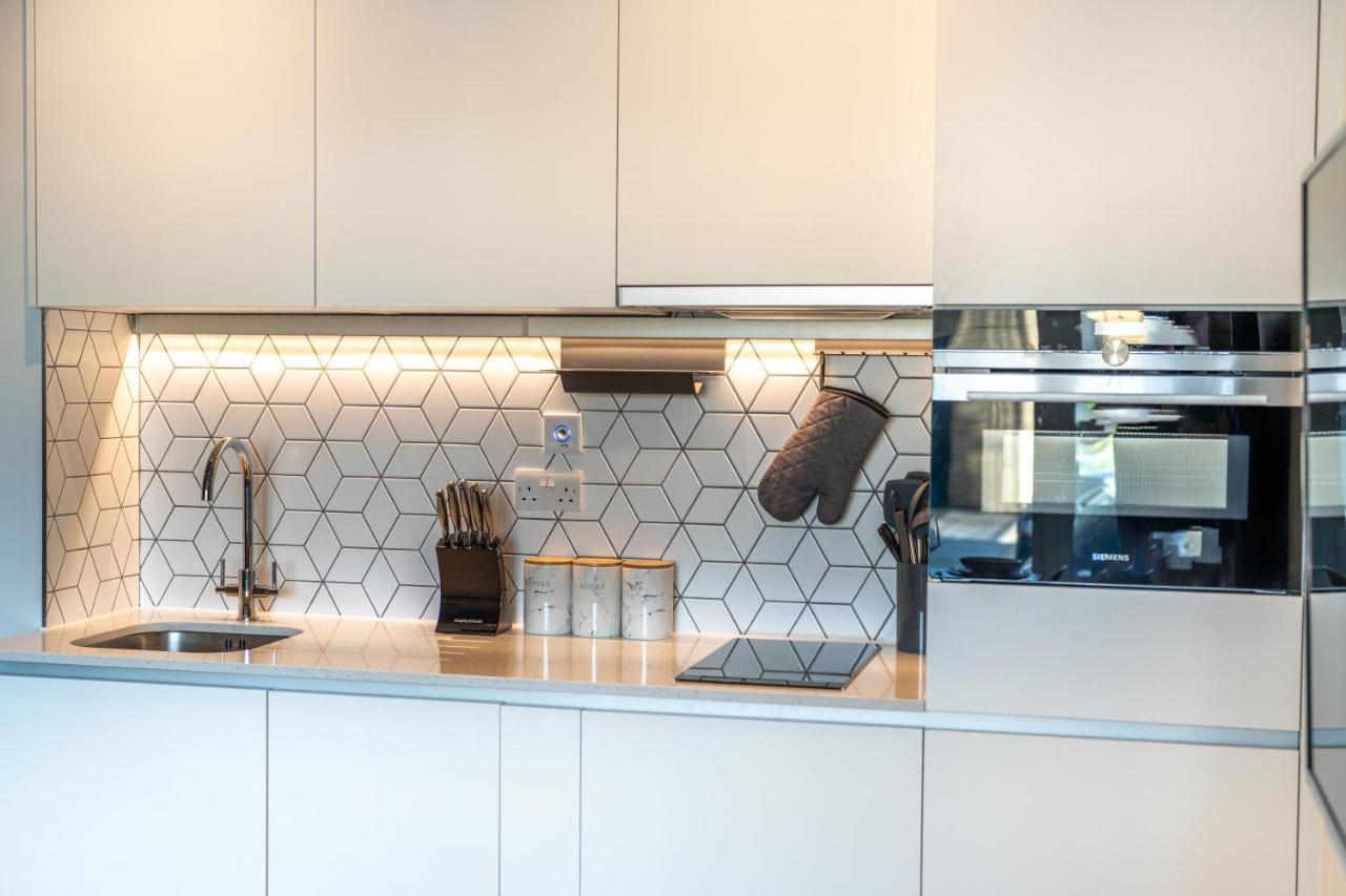 Cozy Apartments - Free Wifi And Parking Onsite Feltham Zewnętrze zdjęcie