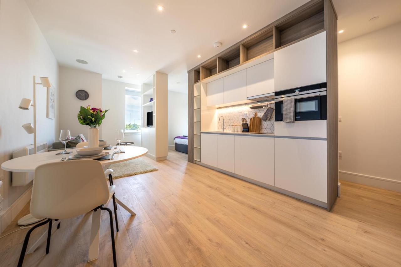 Cozy Apartments - Free Wifi And Parking Onsite Feltham Zewnętrze zdjęcie