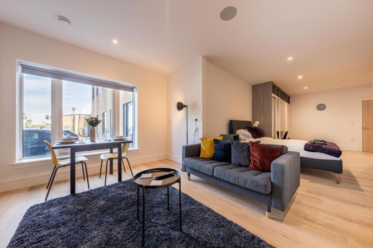 Cozy Apartments - Free Wifi And Parking Onsite Feltham Zewnętrze zdjęcie