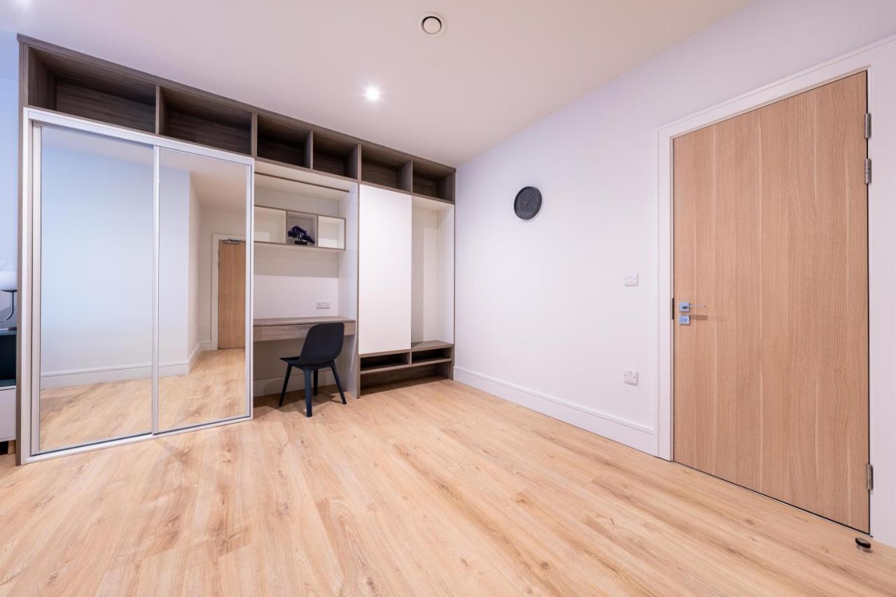Cozy Apartments - Free Wifi And Parking Onsite Feltham Zewnętrze zdjęcie